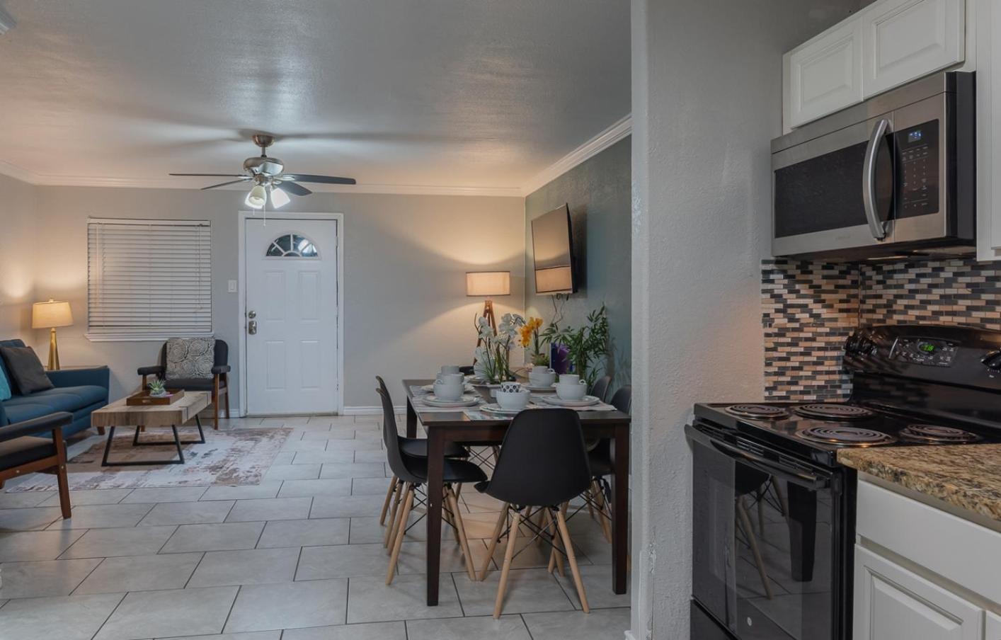Beautiful Apartment At The Botanical Gardens #1 サンアントニオ エクステリア 写真
